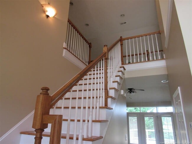 Building Photo - 3000 Metthame Dr