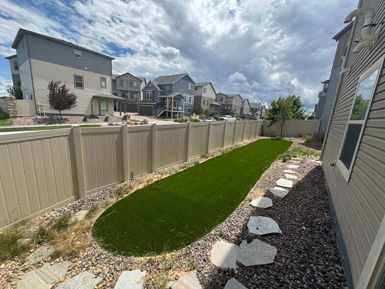 Building Photo - 6153 Callan Dr