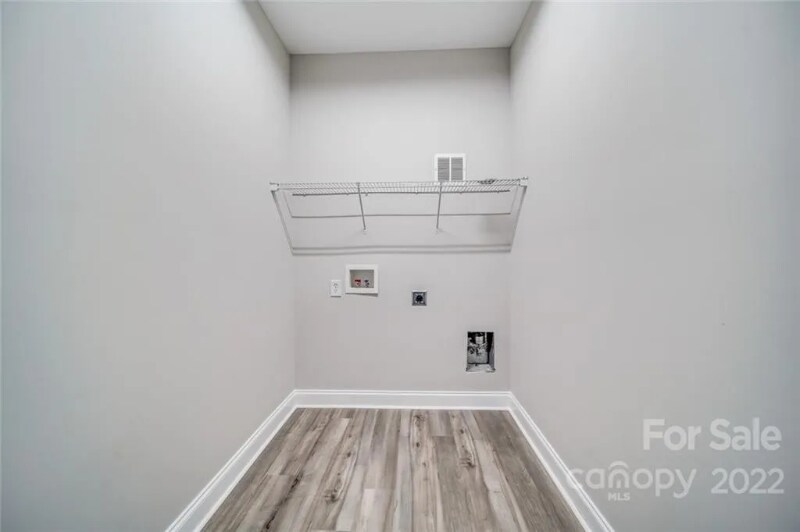 Building Photo - 5814 Bradford Lake