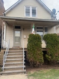 Building Photo - 10143 S Ave L