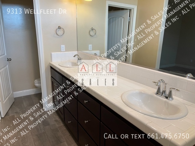 Building Photo - 9313 Wellfleet Dr