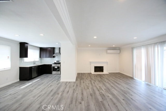 Building Photo - 15952 Standish Ln