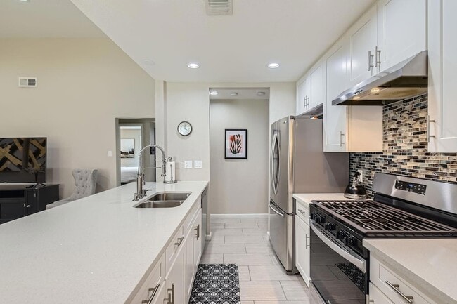 Building Photo - 10815 Lambert Cir