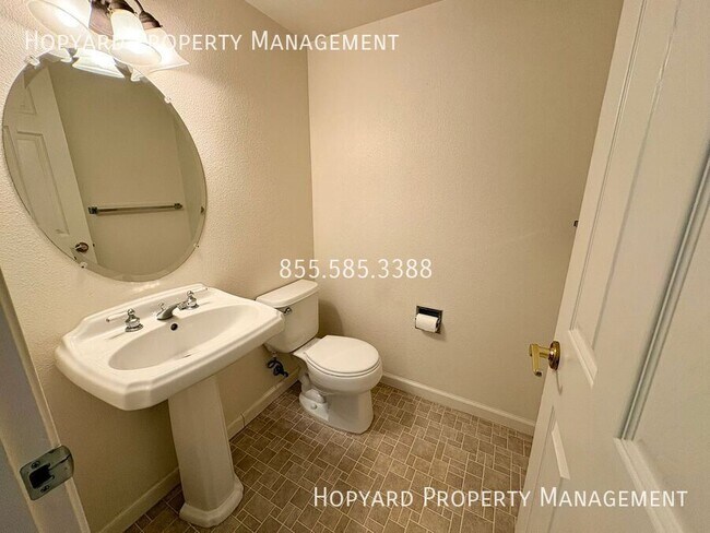 Building Photo - Milpitas Gem - Available for Immediate Mov...