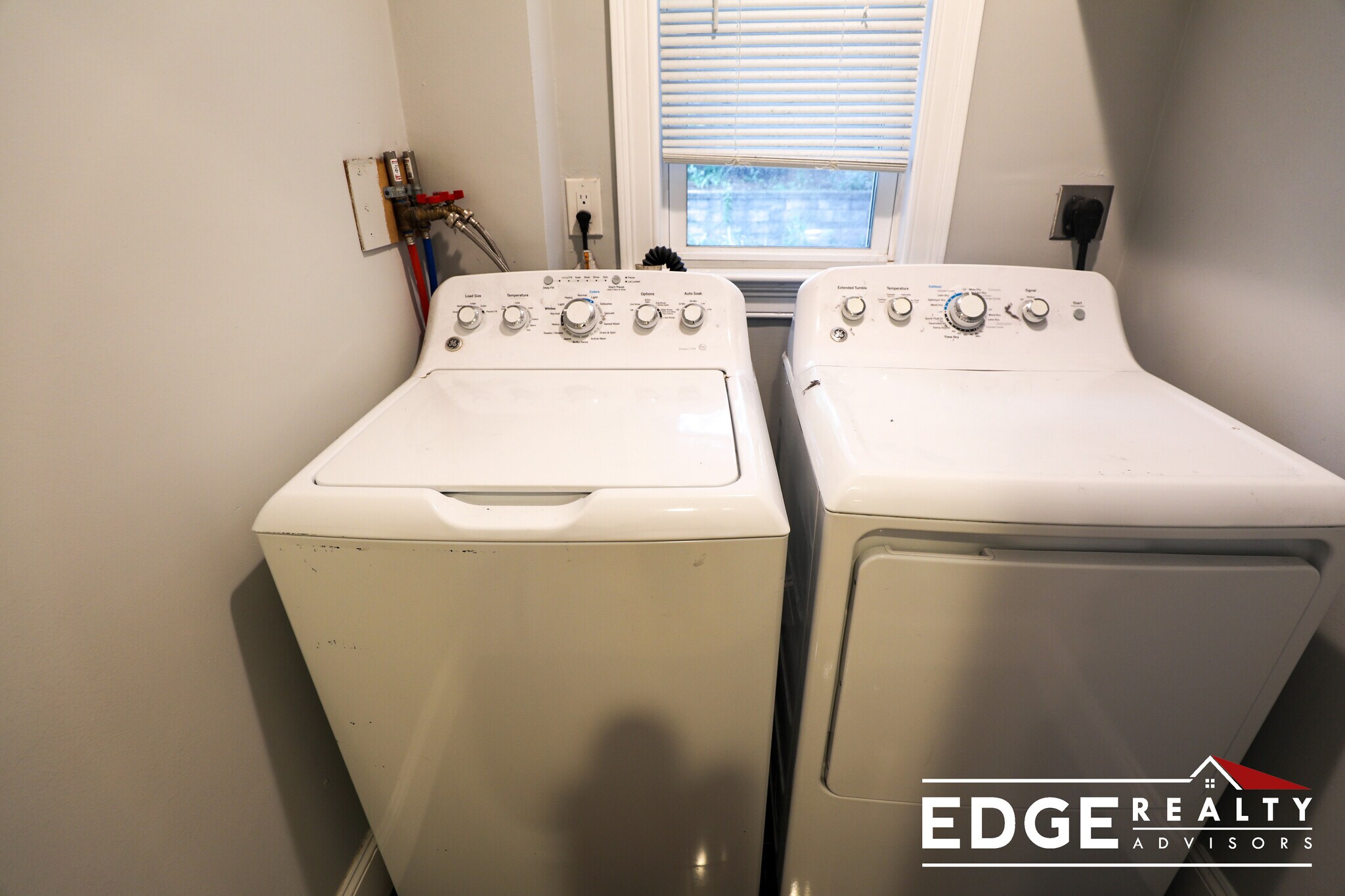 Building Photo - 111 Highland Ave