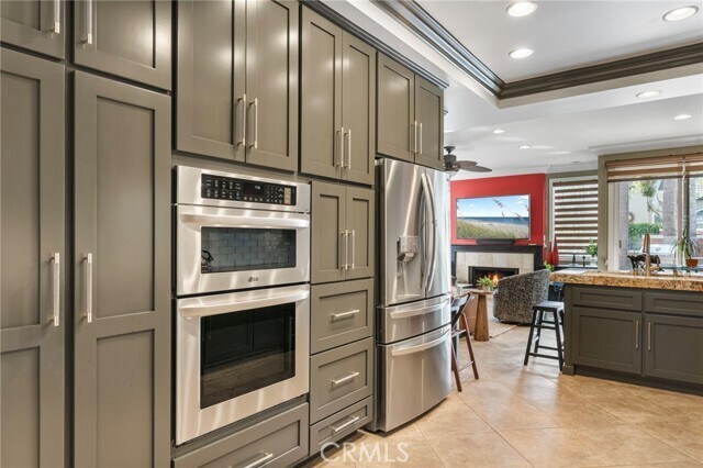 Building Photo - 6216 Greenbrier Dr
