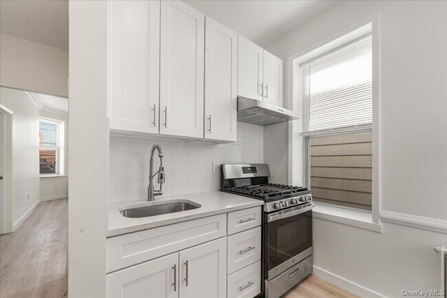 Building Photo - 36-34 11th St