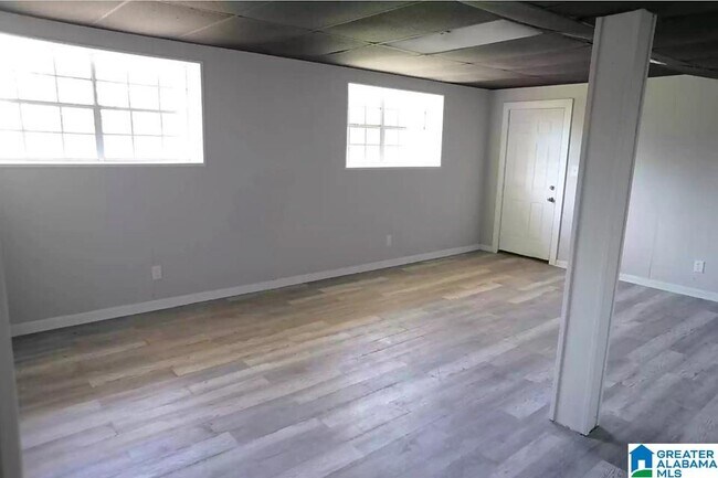 Building Photo - 5010 Darlene Dr