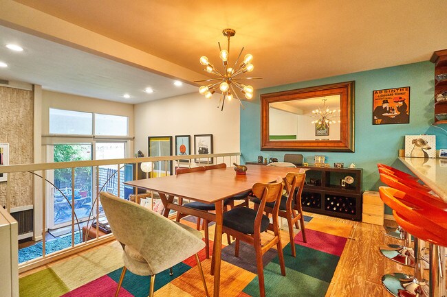 Building Photo - 4804 La Villa Marina