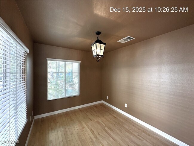 Building Photo - 10985 Fintry Hills St