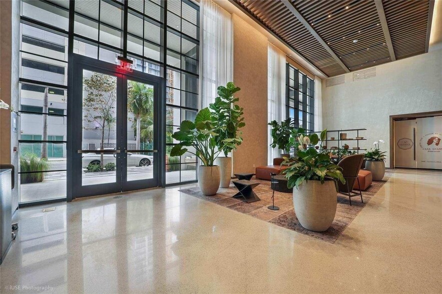 Building Photo - 159 NE 6th St