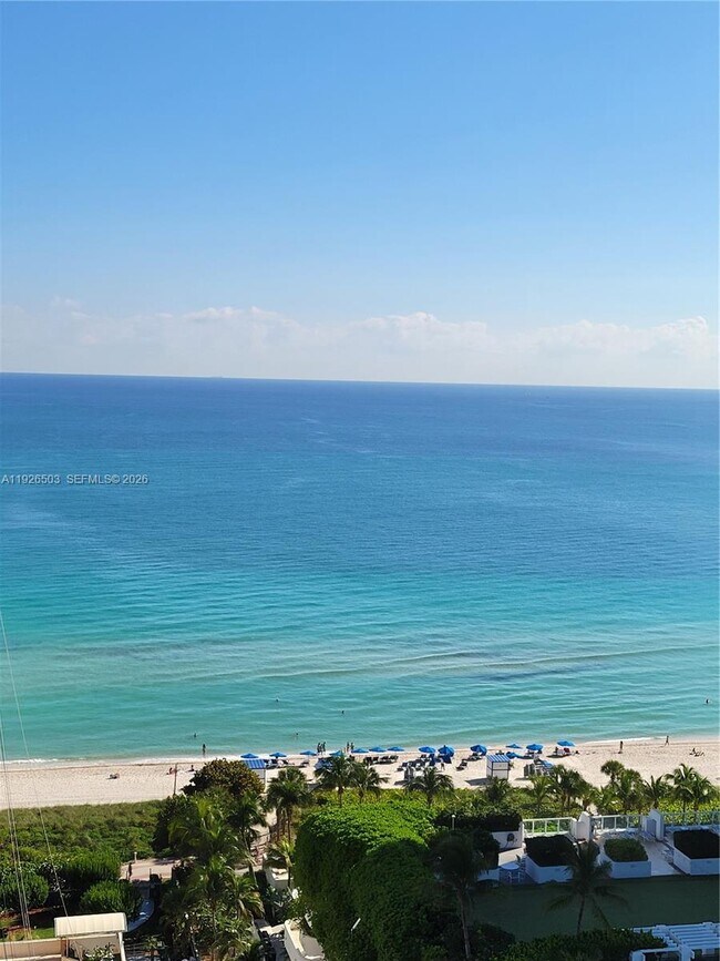 Building Photo - 6422 Collins Ave