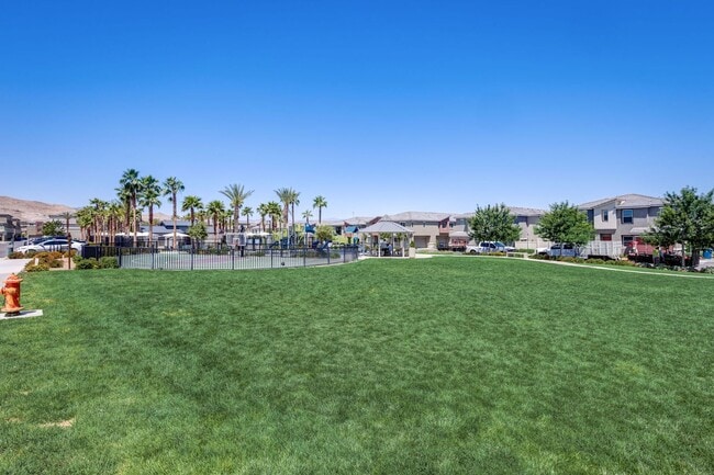 Building Photo - Modern Comfort in Las Vegas: 3-Bedroom Gem with Pool Access