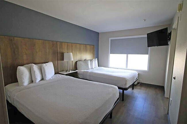 Building Photo - Furnished Studio-Albuquerque - Rio Rancho Blvd.