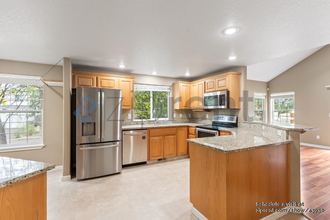 Building Photo - 12393 SW 114th Terrace
