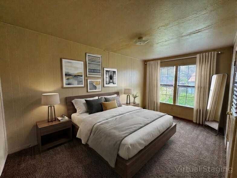 Building Photo - 722 Sutton Dr