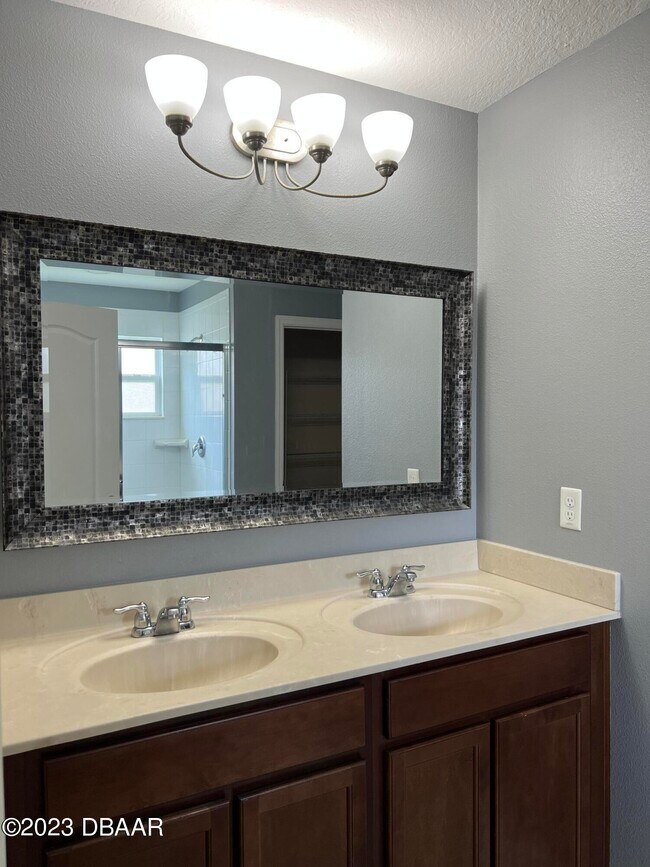 Building Photo - 5266 Plantation Home Way