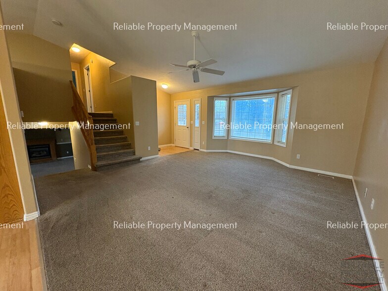 Building Photo - 411 N 4200 E