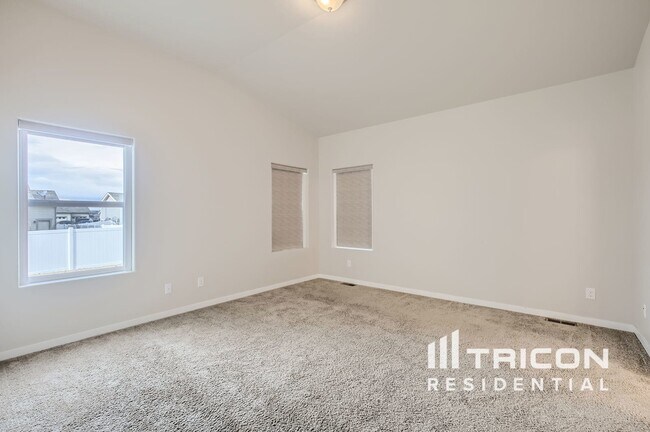 Building Photo - 5398 Chantry Dr