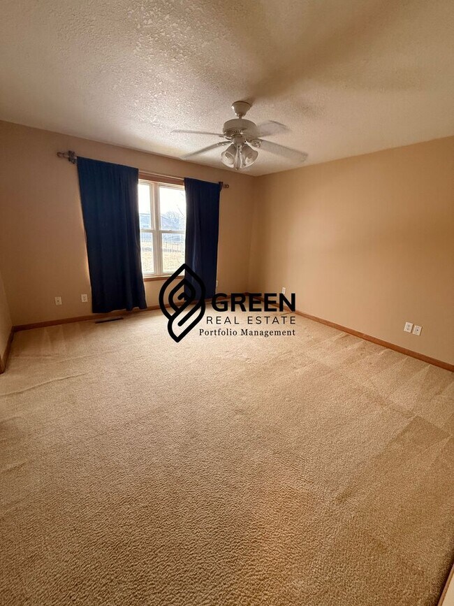 Building Photo - 3 bedroom, 2 bath Home for rent in Bradley IL!