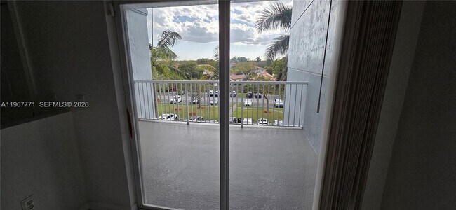 Building Photo - 10700 NW 66th St