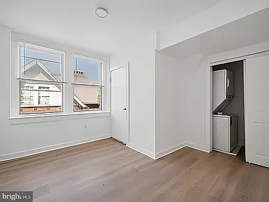 Building Photo - 4814 Chester Ave