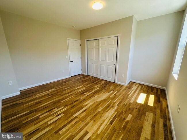 Building Photo - 1221 Durfor St