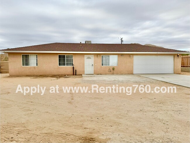 Primary Photo - MOVE IN SPECIAL!! Very Nice 3 bedroom 2 Ba...