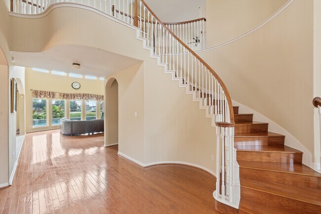 Building Photo - 9710 Lansing Meadows Dr