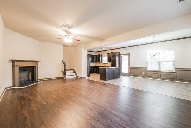 Building Photo - 581 Sweet Ashley Way