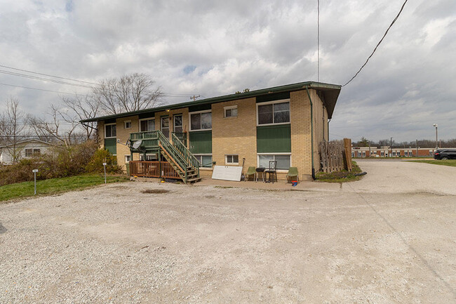 Building Photo - 2806 Leeway Dr