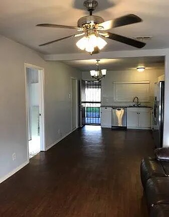 Building Photo - 9283 Five Palms Dr