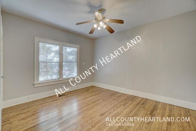 Building Photo - 801 North Blvd