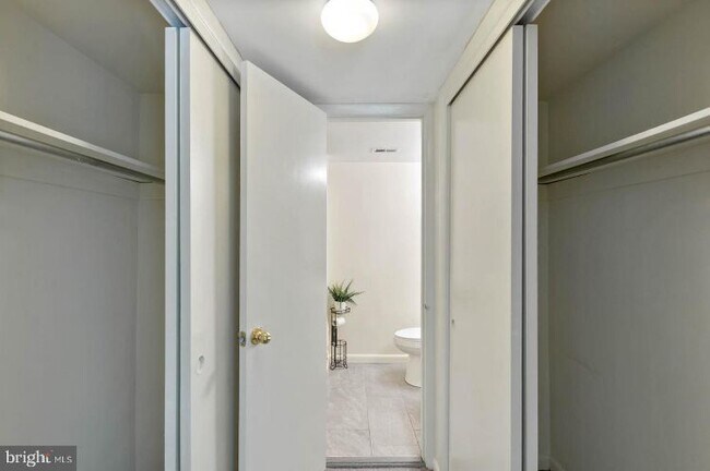 Building Photo - 114 Roberts Ln