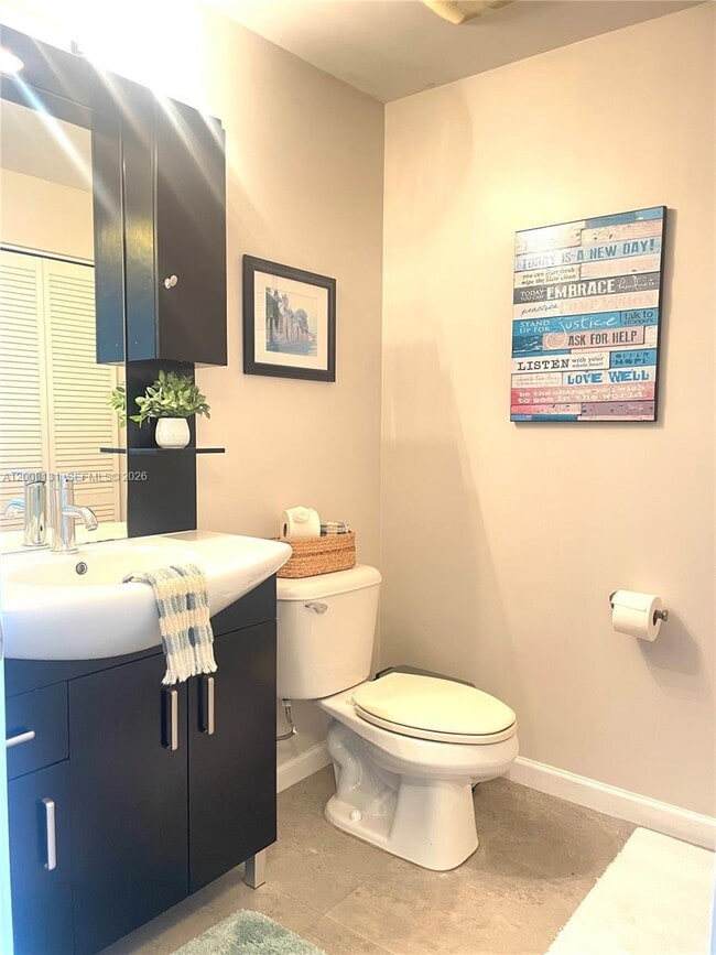 Building Photo - 888 Biscayne Blvd