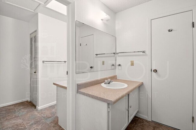 Building Photo - 7305 Centennial St