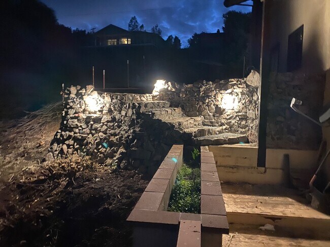 Building Photo - 7548 Evergreen Dr