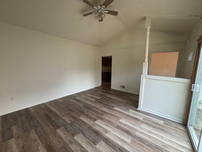 Building Photo - New Year, New Home, $500 Off!Spacious rooms, updated mechanicals, and convenient Canonsburg living