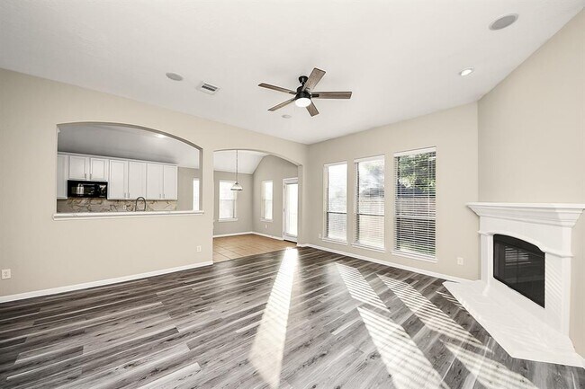 Building Photo - 22035 Emerald Run Ln