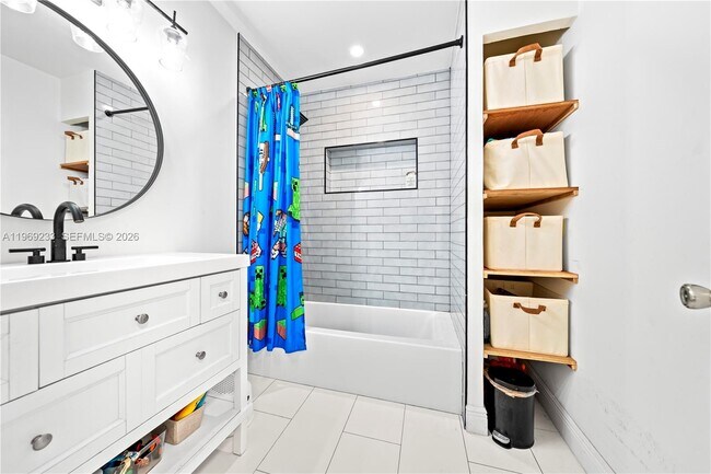 Building Photo - 7835 W 16th Ct