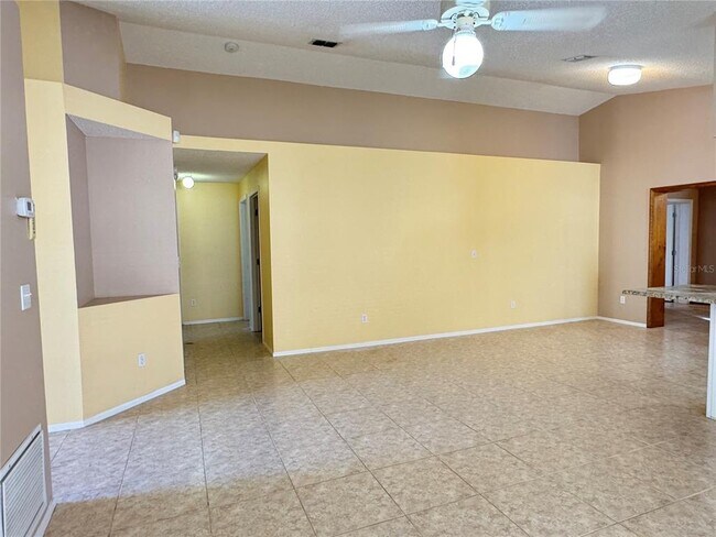 Building Photo - 3350 Lake Tiny Cir