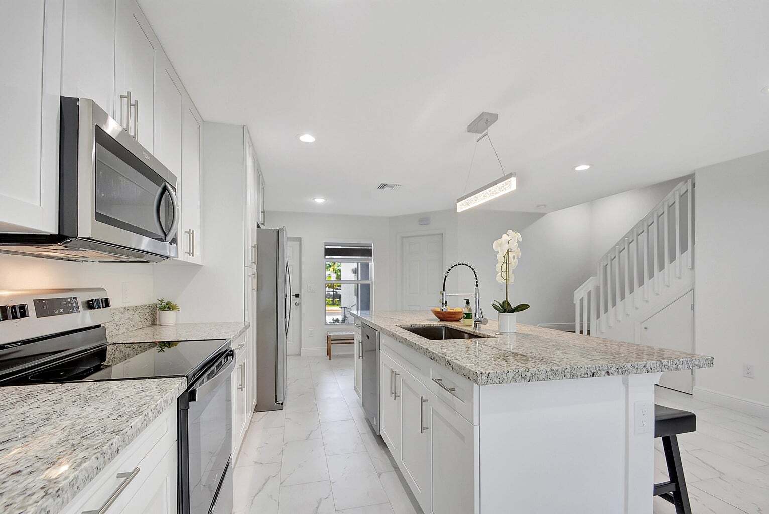 Building Photo - 3871 Patio Ct