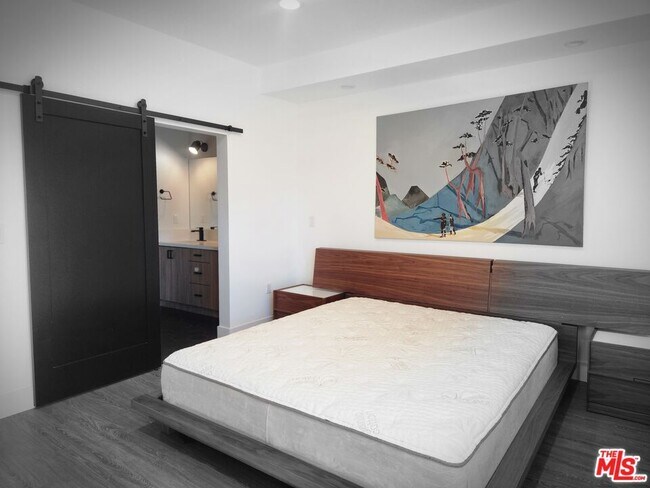 Building Photo - 11314 W Raitt Ln