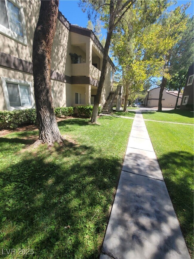 Building Photo - 5250 S Rainbow Blvd