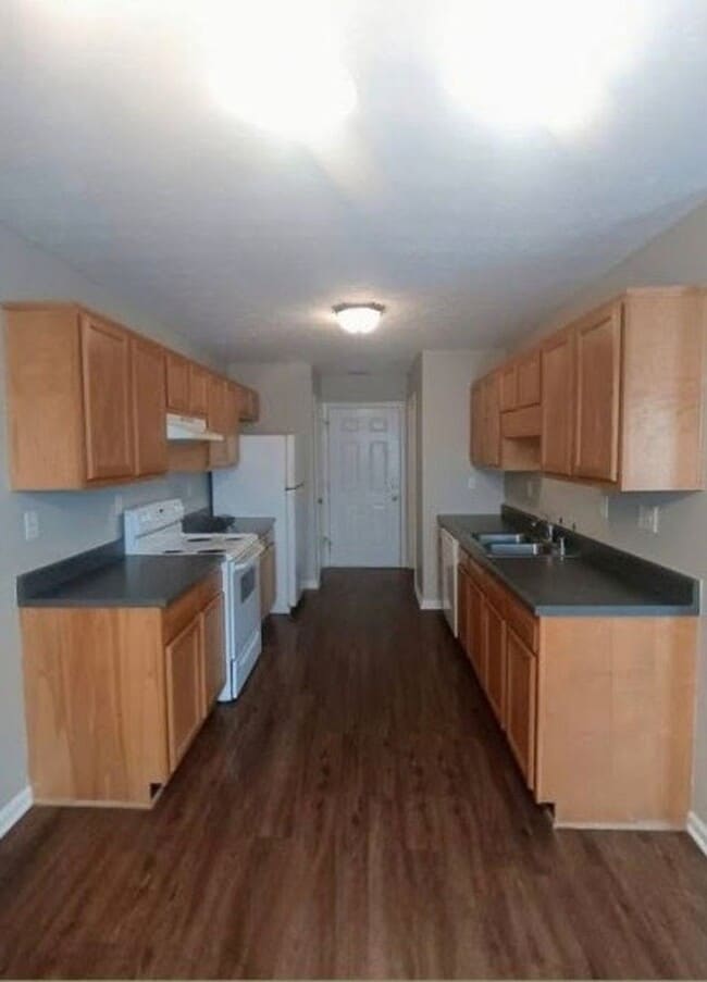 Building Photo - 109 Kestrel Ct