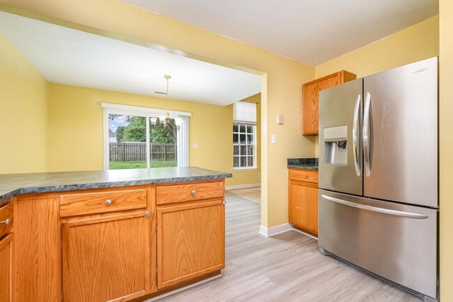 Building Photo - 9026 Tibble Creek Way