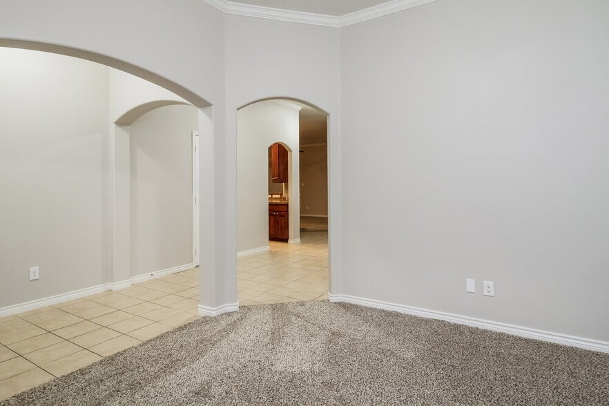 Building Photo - 824 San Felipe Trail