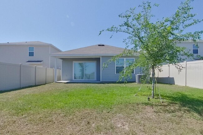 Building Photo - 4445 SW 85 Ln