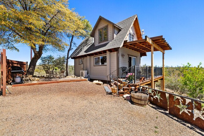Building Photo - 2314 Thumb Butte Rd