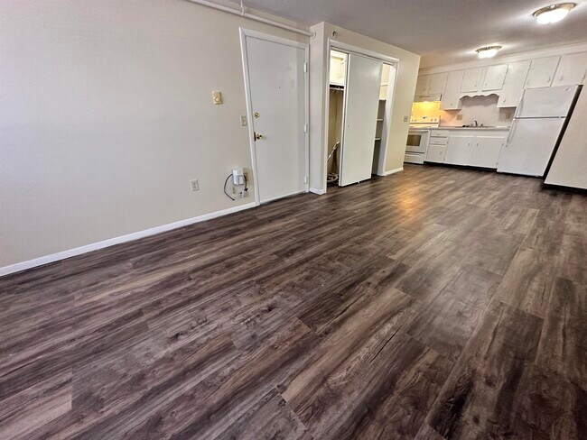 Building Photo - 93 West St